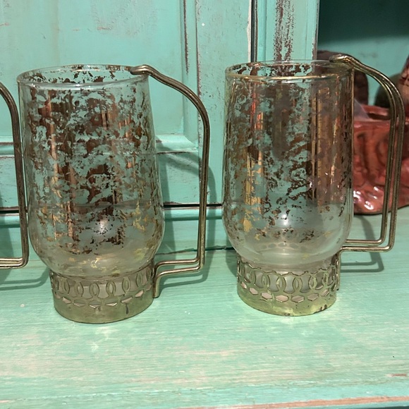Set of Six Vintage Mid Century Modern Gold Fleck Glasses with Handles - Picture 8 of 11
